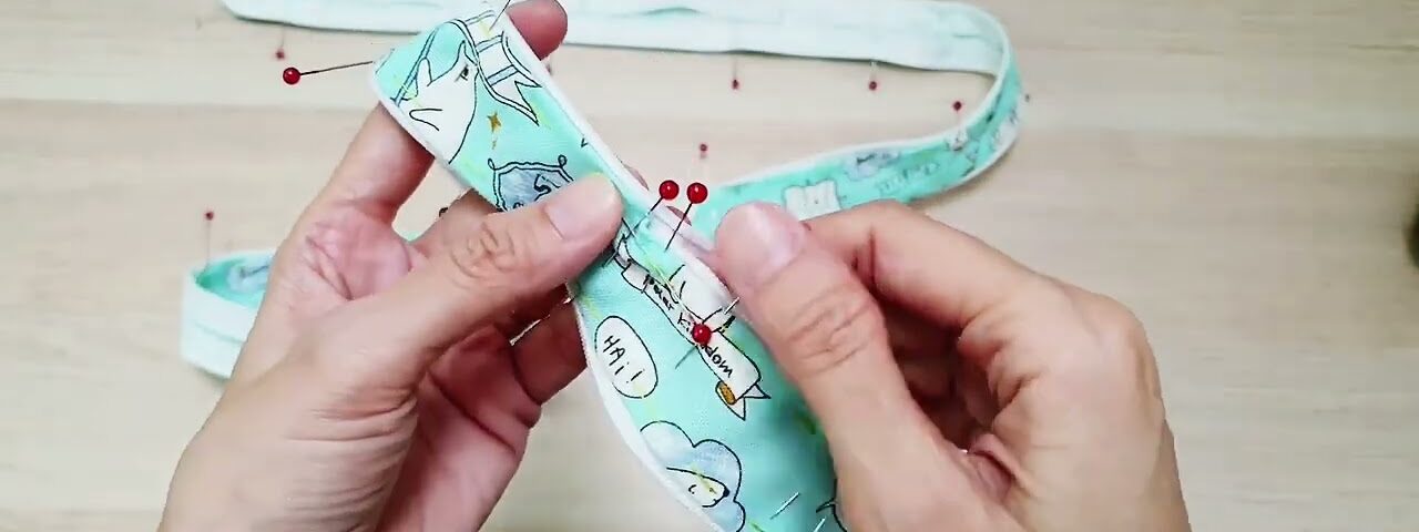 Creative Storage Pouch Making: Turn Fabric Scraps into Something Beautiful!